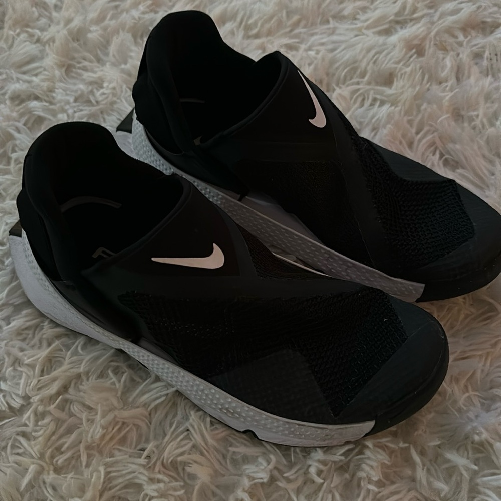 Nike Flyease shoes